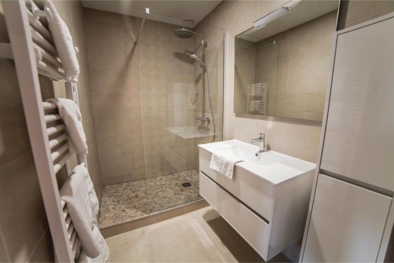Logis Hotel & Restaurant - Les Hauts De Montreuil Montreuil  Eksteriør bilde