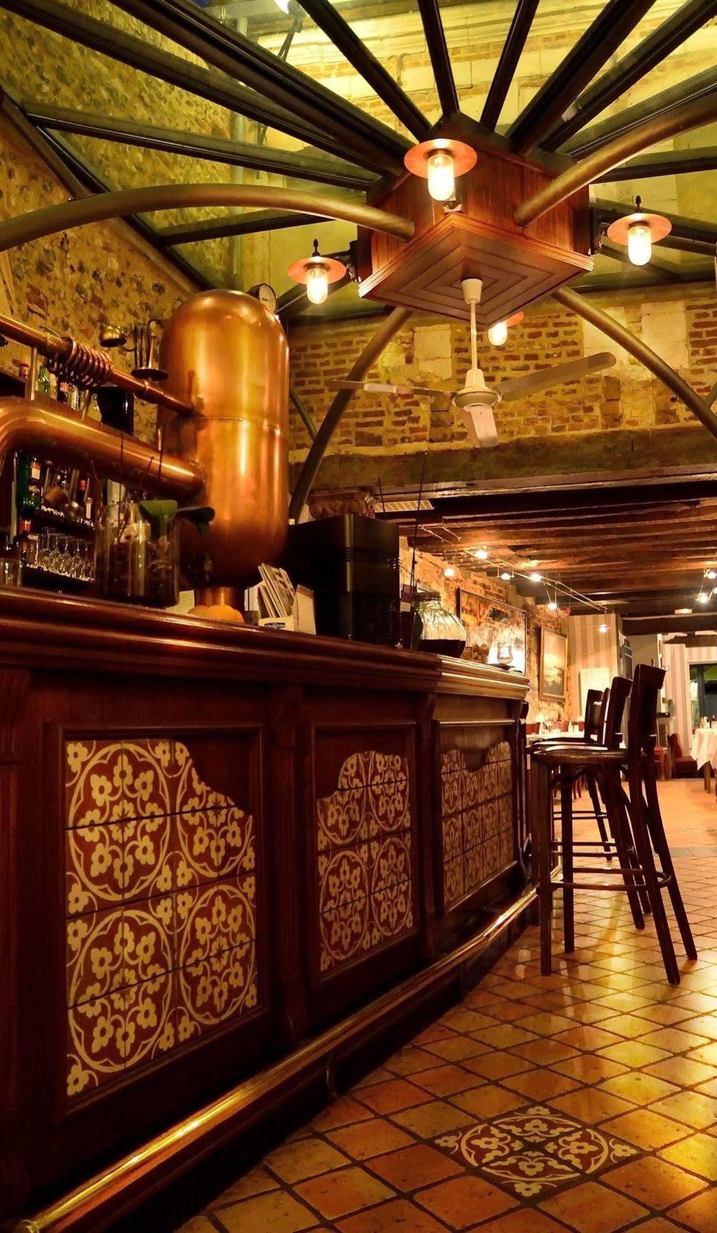 Logis Hotel & Restaurant - Les Hauts De Montreuil Montreuil  Eksteriør bilde